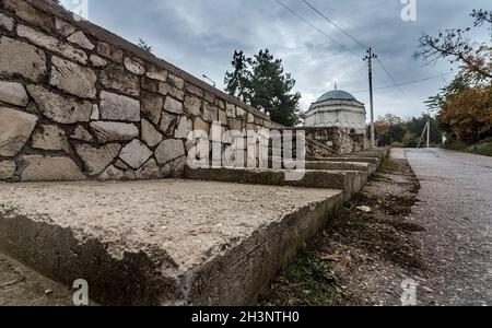 Architettura delle strade antiche a Sevastopol. Vecchie case. Foto Stock