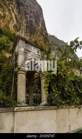 Architettura delle strade antiche a Sevastopol. Vecchie case. Foto Stock
