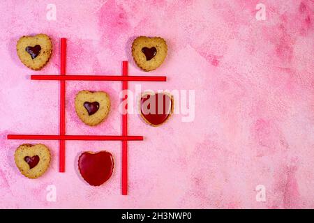 Linzer cookie gioco in TIC-TAC-TOE. Foto Stock