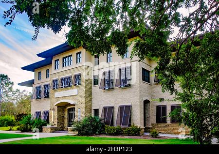 Il John L. Borom Center of Health & Natural Science è raffigurato nel Coastal Alabama Community College Campus, 23 ottobre 2021, a Fairhope, Alabama. Foto Stock