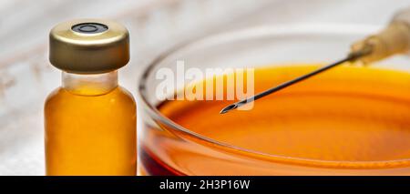 Vaccino contro l'infezione da virus covid-19 Foto Stock