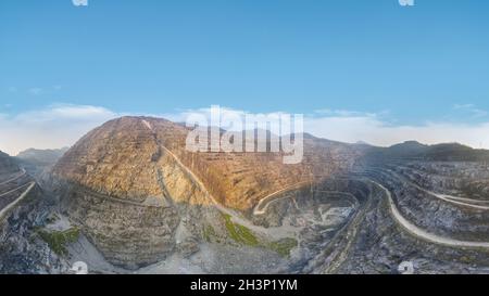 Open pit ferro miniera panorama Foto Stock