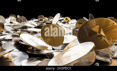 Criptocurrency Ethereum monete d'oro che si versano sul tavolo. Foto Stock