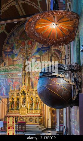 Interno della Basilica del Sacro sangue - Brugge Belgio Foto Stock