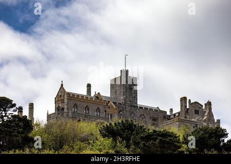 MARAZION, CORNOVAGLIA, Regno Unito - MAGGIO 11 : Vista del Monte St Michaels vicino alla Cornovaglia di Marazion il 11 Maggio 2021 Foto Stock