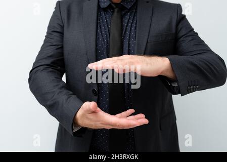 Presentazione di nuove idee di piano dimostrazione del processo di pianificazione introduzione di nuovi piani di progettazione Presentazione di un'idea aziendale insegnamento L Foto Stock