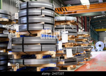 Interno di una fabbrica industriale di lavorazione dei metalli. Foto Stock