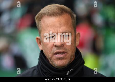 Brema, Germania. 30 Ott 2021. Calcio: 2 Bundesliga, Werder Bremen - FC St. Pauli, Matchday 12, wohninvest Weserstadion. Werder allenatore Markus Anfang durante l'intervista. Credito: Carmen Jaspersen/dpa - NOTA IMPORTANTE: In conformità con le norme del DFL Deutsche Fußball Liga e/o del DFB Deutscher Fußball-Bund, è vietato utilizzare o utilizzare fotografie scattate nello stadio e/o del match sotto forma di immagini di sequenza e/o serie di foto video-simili./dpa/Alamy Live News Foto Stock