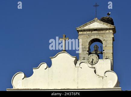 La chiesa della città vecchia a Faro, Algarve - Portogallo Foto Stock