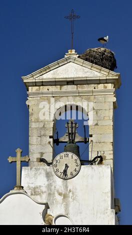 La chiesa della città vecchia a Faro, Algarve - Portogallo Foto Stock