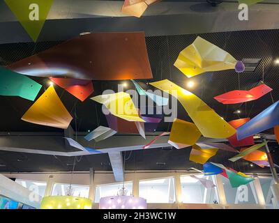 Arte del soffitto al RISTORANTE bistro DI LULU California sul Palm Canyon Dr a Palm Springs, California Foto Stock