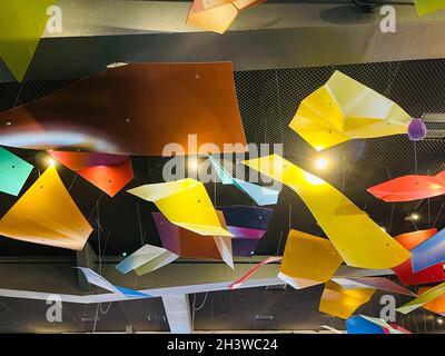 Arte del soffitto al RISTORANTE bistro DI LULU California sul Palm Canyon Dr a Palm Springs, California Foto Stock