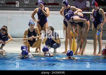 Roma, Italia. 30 ottobre 2021. Time out Ekipe Orizzonte durante SIS Roma vs Ekipe Orizzonte, Waterpolo Italian Serie A1 Women match in Roma, Italy, October 30 2021 Credit: Independent Photo Agency/Alamy Live News Foto Stock