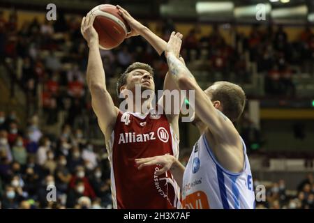 Trieste, Italia. 30 Ott 2021. Juan M. Fernandez (Allianz Pallacanestro Trieste) durante Allianz Pallacanestro Trieste vs GEVI Napoli, Campionato Italiano di Basket a Serie a Trieste, Italia, Ottobre 30 2021 Credit: Independent Photo Agency/Alamy Live News Foto Stock