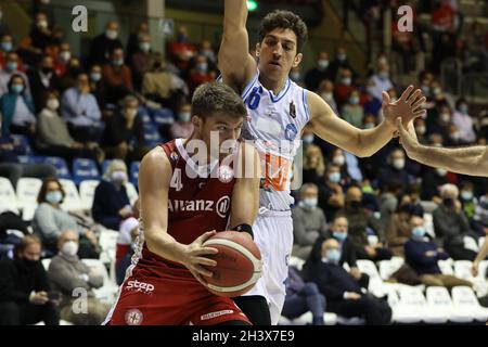 Trieste, Italia. 30 Ott 2021. Juan M. Fernandez (Allianz Pallacanestro Trieste) durante Allianz Pallacanestro Trieste vs GEVI Napoli, Campionato Italiano di Basket a Serie a Trieste, Italia, Ottobre 30 2021 Credit: Independent Photo Agency/Alamy Live News Foto Stock