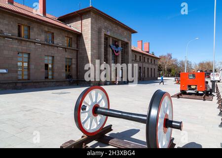 La stazione ferroviaria di Erzurum, la città nella Turchia orientale. Foto Stock