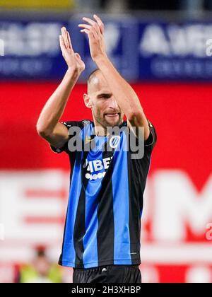 SINT TRUIDEN, BELGIO - OTTOBRE 30: Bas Dost of Club Brugge durante la partita della Jupiler Pro League tra Sint-Truidense VV e Club Brugge KV a Stayen il 30 Ottobre 2021 a Sint Truiden, Belgio (Foto di Joris Verwijst/Orange Pictures) Foto Stock