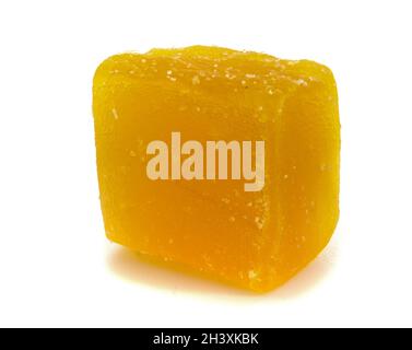 Delizia turca, dolci provenienti dall'est isolato su sfondo bianco. Foto Stock