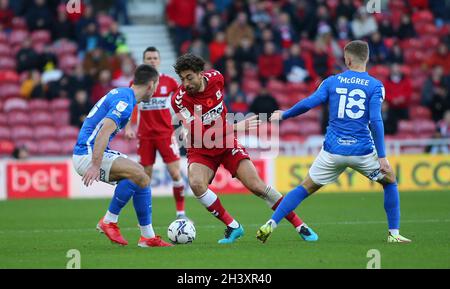 MIDDLESBROUGH, REGNO UNITO. 30 OTTOBRE Middlesbrough's Matt Crooks durante la partita del Campionato Sky Bet tra Middlesbrough e Birmingham City al Riverside Stadium di Middlesbrough sabato 30 Ottobre 2021. (Credit: Michael driver | MI News) Credit: MI News & Sport /Alamy Live News Foto Stock