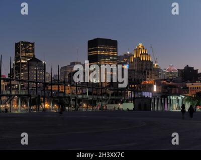 Vista del centro di Montreal dal vecchio porto. Quebec, Canada. Foto Stock