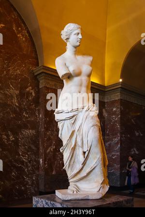 Parigi / Francia - 04 aprile 2019. La Venere di Milo, antica statua greca. Museo del Louvre Foto Stock