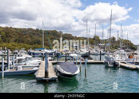 Bayview Sydney, barche ormeggiate e ormeggiate al Gibson Boat Marina su Pittwater, Australia Foto Stock