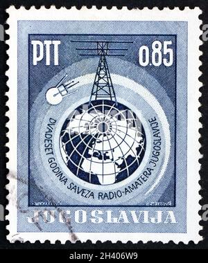 JUGOSLAVIA - CIRCA 1966: Un francobollo stampato in Jugoslavia dedicato all'Unione degli Amatori radio iugoslavi, 20° anniversario, circa 1966 Foto Stock