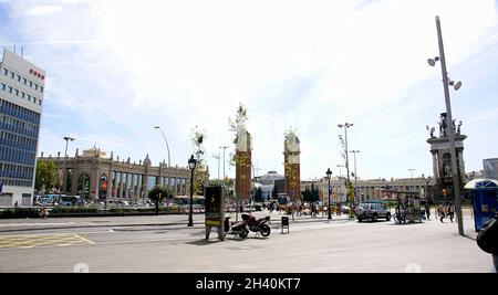 Panoramica di Plaza de España a Barcellona, Catalunya, Spagna, Europa Foto Stock