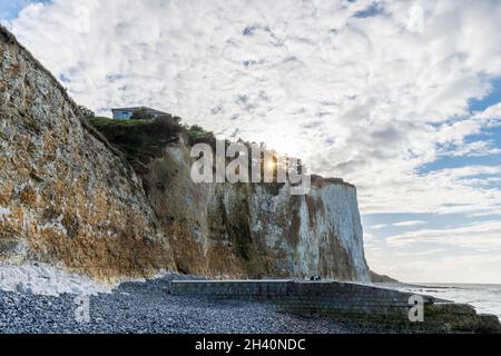 Construction en bord de falaise au bois de Cise, France, Somme, Ault Foto Stock