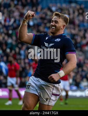 Autunno Nations Series - Scozia v, Tonga. 30 Ott 2021. La Scozia ospita Tonga nella loro prima partita della serie delle Nazioni d'autunno 2021 al Murrayfield Stadium di Edimburgo, Scozia. REGNO UNITO. PIC mostra: Scotland Right-Wing, Kyle Steyn, segna il suo quarto tentativo di gioco. Credit: Ian Jacobs/Alamy Live News Foto Stock