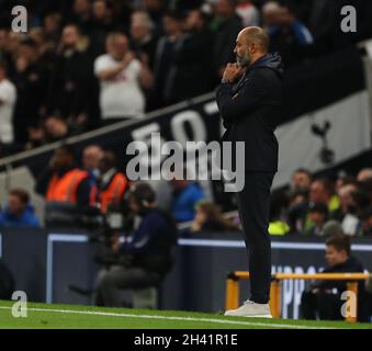 LONDRA, INGHILTERRA - OTTOBRE 30: Tottenham Hotspur allenatore Nuno Espírito Santo durante la partita della Premier League tra Tottenham Hotspur e Manchester United al Tottenham Hotspur Stadium il 30 ottobre 2021 a Londra, Inghilterra. (Foto tramite MB Media) Foto Stock