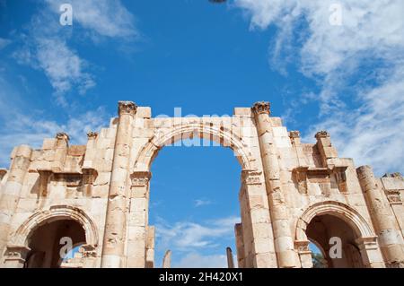 Arco di Adriano, Jerash, Giordania, Medio Oriente Foto Stock