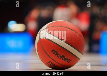 Milano, Italia. 31 ottobre 2021. Palla di palla alla a|X Armani Exchange Milano vs Banco di Sardegna Sassari, Campionato Italiano di Basket A Serie a Milano, Ottobre 31 2021 Credit: Agenzia fotografica indipendente/Alamy Live News Foto Stock