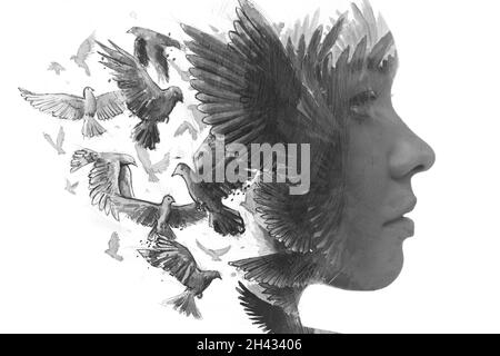 Pittura. Ritratto di profilo creativo di una giovane donna combinato con una pittura acquerello di uccelli volanti. Foto Stock
