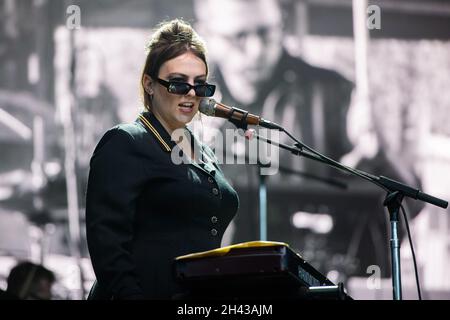 San Francisco, Stati Uniti. 30 Ott 2021. SAN FRANCISCO, CALIFORNIA - OTTOBRE 30: Angel Olsen si esibisce durante il festival della musica e delle arti Outside Lands del 2021 al Golden Gate Park il 30 Ottobre 2021 a San Francisco, California. Foto di Chris Tuite/ImageSPACE Credit: Imagespace/Alamy Live News Foto Stock