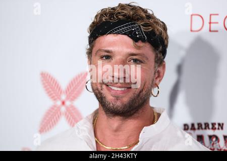 Bel Air, Stati Uniti. 30 Ott 2021. BEL AIR, LOS ANGELES, CALIFORNIA, USA - OTTOBRE 30: L'attore Ryan Phillippe arriva a Darren Dzienciol's CARN*EVIL Halloween Party presentato da decada e ospitato da Alessandra Ambrosio con spettacoli dal vivo di Doja Cat e BIA Powered by Geojam and Butter Bun tenuto presso una residenza privata il 30 ottobre 2021 a Bel Air, Los Angeles, California, Stati Uniti. (Foto di Xavier Collin/Image Press Agency/Sipa USA) Credit: Sipa USA/Alamy Live News Foto Stock