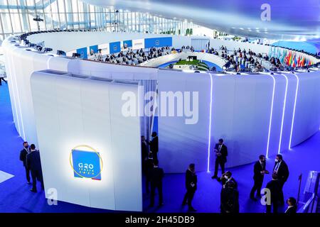 Roma, Italia. 31 ottobre 2021. Vista della sessione dei leader nella seconda giornata del vertice del G20 al Centro conferenze la Nuvola, 31 ottobre 2021 a Roma. Credit: Adam Schultz/White House Photo/Alamy Live News Foto Stock