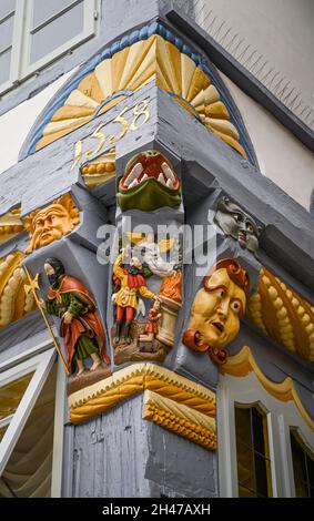 Detail, Schnitzarbeit, Fachwerkhaus, Osterstraße, Hameln, Niedersachsen, Germania Foto Stock