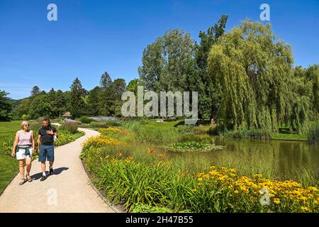 Teich, Kurpark, Bad Pyrmont, Niedersachsen, Germania Foto Stock