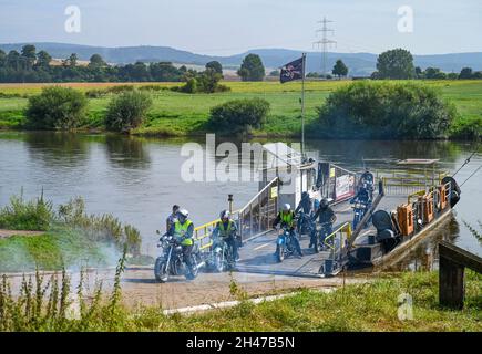 Weserfähre, Grohnde, Niedersachsen, Germania Foto Stock