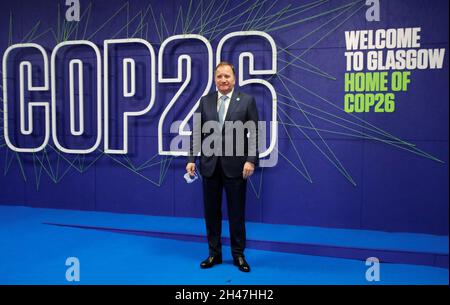 Il primo ministro svedese Stefan Lofven arriva al vertice del Cop26 presso lo Scottish Event Campus (SEC) a Glasgow. Data foto: Lunedì 1 novembre 2021. Foto Stock