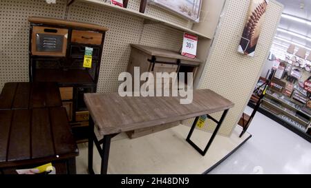 Augusta, GA USA - 08 12 21: Interno del negozio hobby lobby Foto Stock