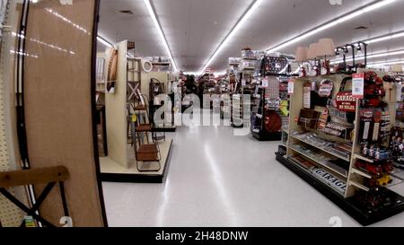Augusta, GA USA - 08 12 21: Interno del negozio hobby lobby Foto Stock