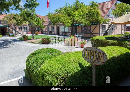 SOLVANG, CALIFORNIA, Stati Uniti d'America - 9 AGOSTO : panetteria aperta a Solvang, California, Stati Uniti d'America il 9 agosto 2011 Foto Stock