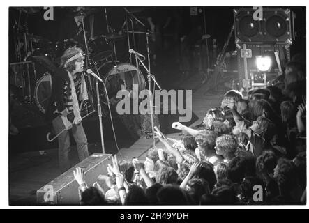 La sensazionale Alex Harvey Band, Sheffield City Hall, maggio 13.1975. Immagini dal vivo delle band vendute tour in Gran Bretagna. Altre immagini disponibili, se necessario. Bianco e nero. Foto Stock