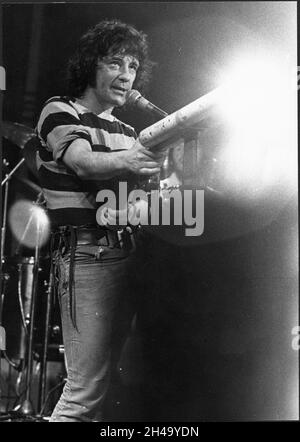 La sensazionale Alex Harvey Band, Sheffield City Hall, maggio 13.1975. Immagini dal vivo delle band vendute tour in Gran Bretagna. Altre immagini disponibili, se necessario. Bianco e nero. Foto Stock