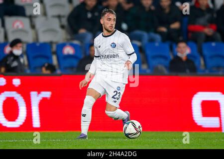 ISTANBUL, TURCHIA - 1 NOVEMBRE: Yunus AKGUN di Adana Demirspor durante la Super Lig match tra Istanbul Basaksehir e Adana Demirspor al Basaksehir Fatih Terim Stadium il 1 novembre 2021 a Istanbul, Turchia (Foto di /Orange Pictures) Foto Stock