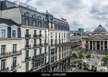 Vista dall'alto sul quartiere della Borsa di Bourse a Bruxelles, in Belgio Foto Stock