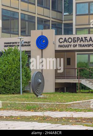 Belgrado, Serbia - 23 ottobre 2021: Dipartimento universitario della Facoltà di Ingegneria dei Trasporti e del traffico di Belgrado. Foto Stock