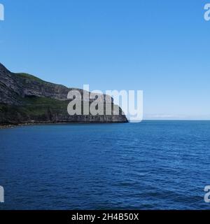 Una vista del grande orme, presa dalle coste settentrionali di Llandudno Foto Stock